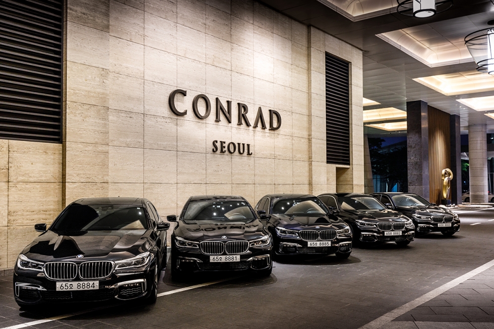 BMW, 콘래드 서울 호텔 리무진 서비스에 7시리즈 공급 < 뉴스 < 자동차... 모터그래프코리아 BMW, 콘래드 서울 호텔 리무진 서비스에 7시리즈 공급
