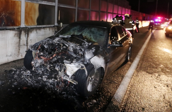 BMW 520d 화재 사고 차량(사진=인천소방본부)