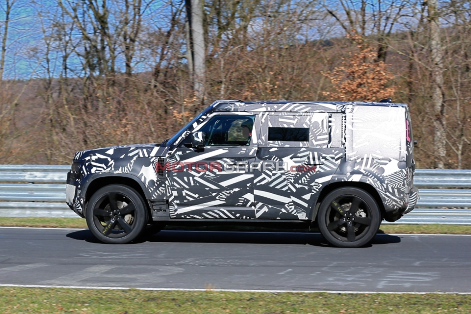 2020 랜드로버 디펜더(사진제공 : Stefan Baldauf)