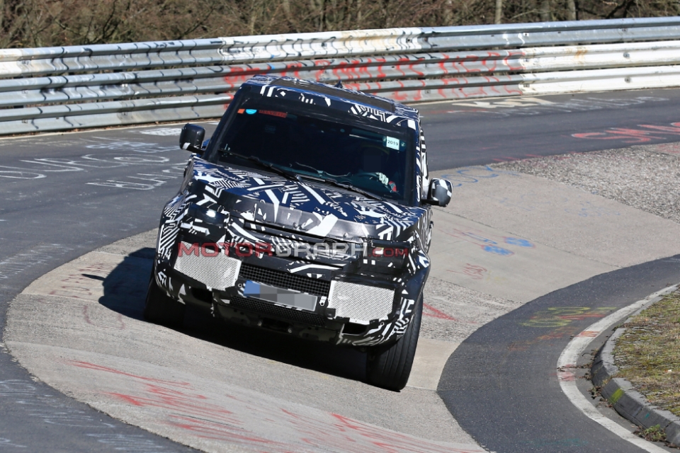 2020 랜드로버 디펜더(사진제공 : Stefan Baldauf)