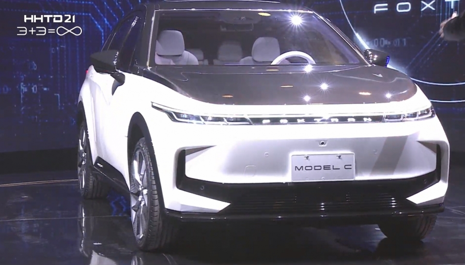 폭스트론 모델 C=홍하이 유튜브 영상 캡처